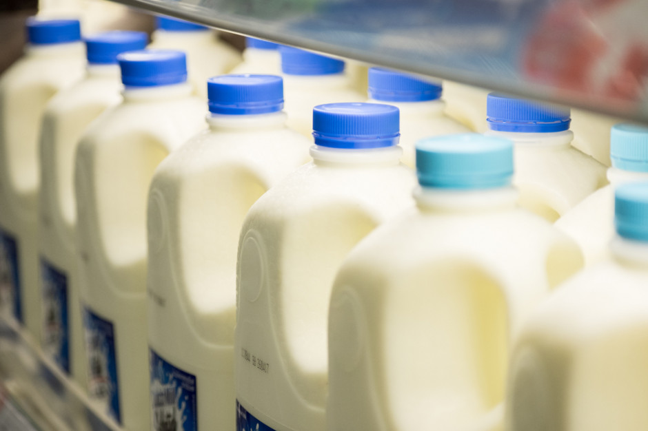 Skup interwencyjny ma ustabilizować rynek mleka, fot. shutterstock