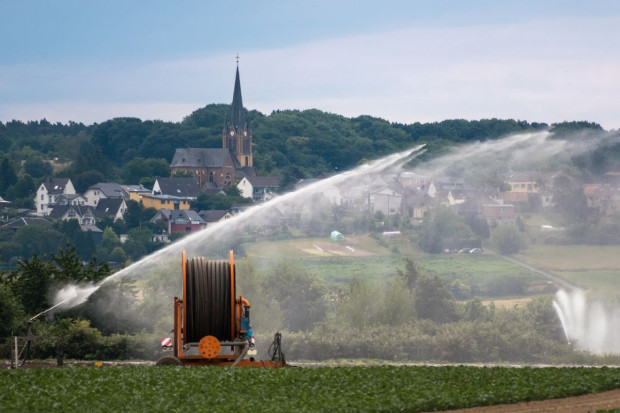 Niemcy: Rolnik idzie pod sąd za kradzież wody. A wodomierze do wymiany