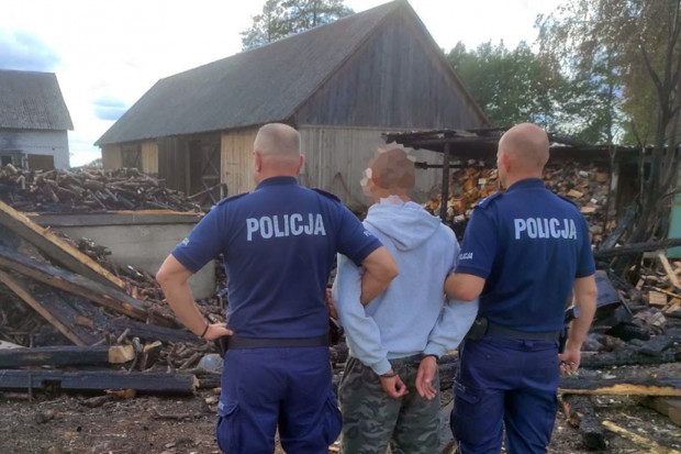 Mazowsze: Podpalił budynek gospodarczy. Straty na 100 tysięcy złotych