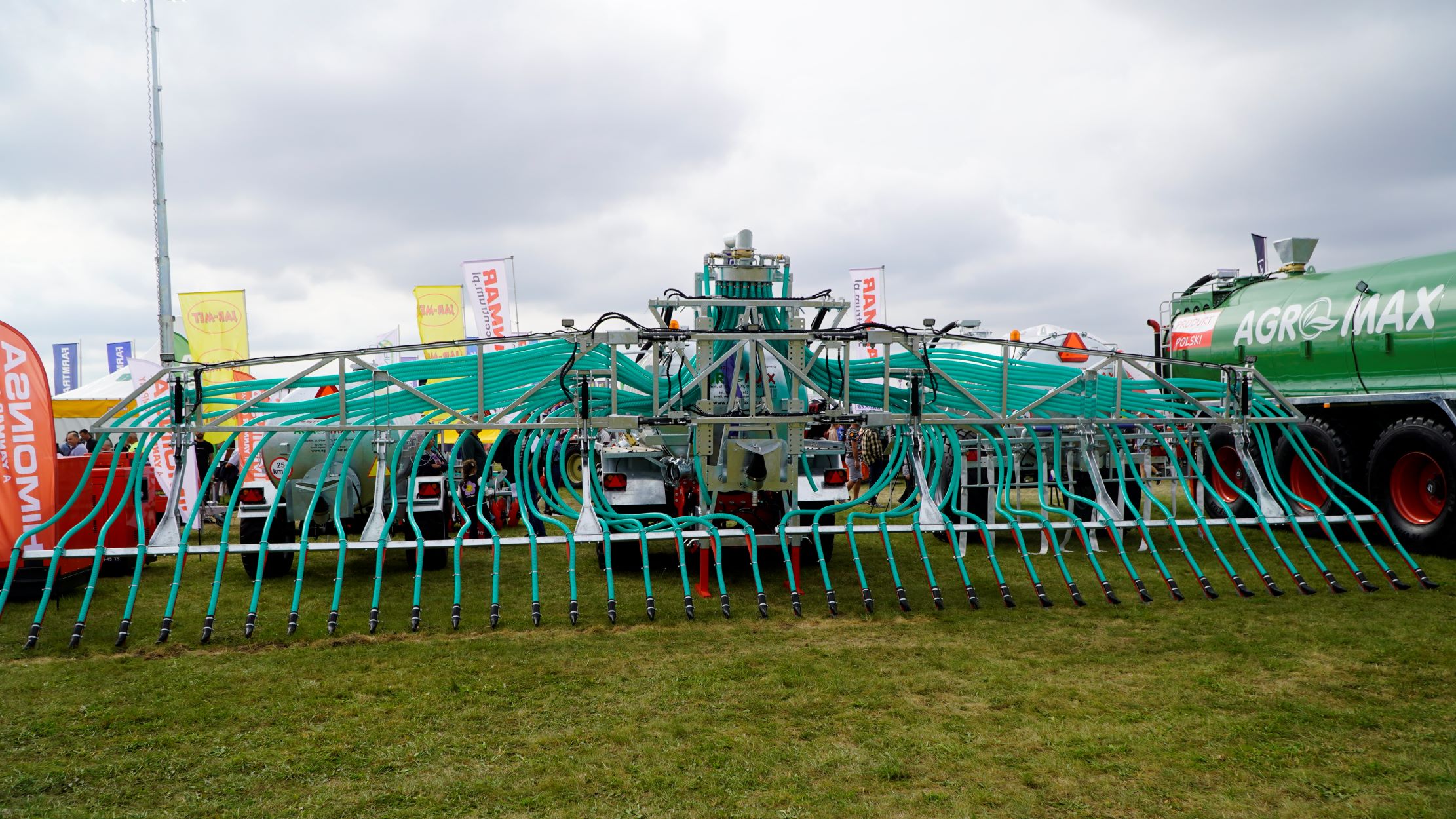 Agro-Max - polski producent beczkowozów. Ile kosztują i jak wyglądają?