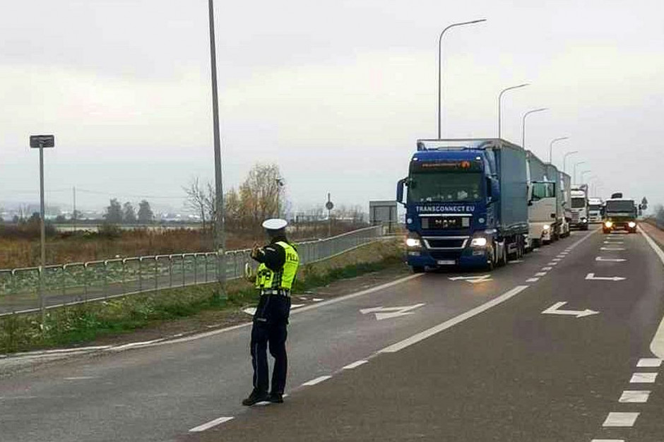 Polscy przewoźnicy blokują przejścia graniczne z Ukrainą od 6 listopada, Foto: Policja