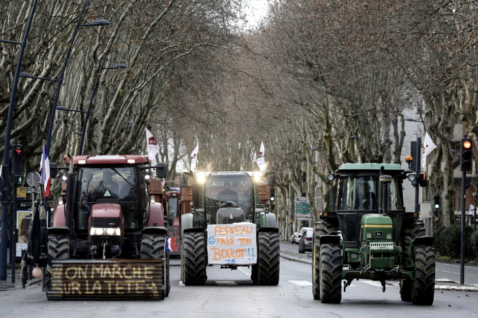 Manifestation des agriculteurs en France, photo : PAP/EPA/GUILLAUME HORCAJUELO