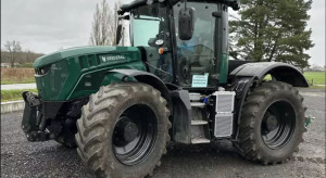 French electric car without gearbox starts field tests