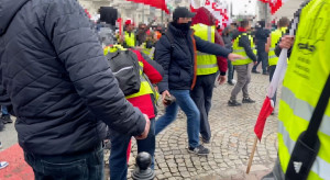 Warsaw: The police are asking for help in determining the identity of people participating in the incidents in front of the Sejm