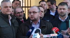 Farmers less optimistic than the government. 