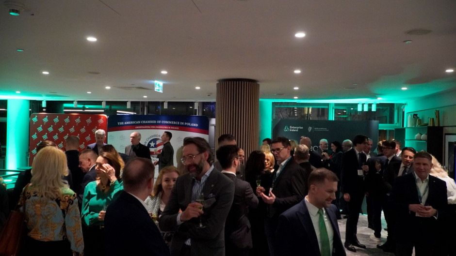 The meeting ended with the St.  Patrick's Day Business Mixer.  photo: AdK