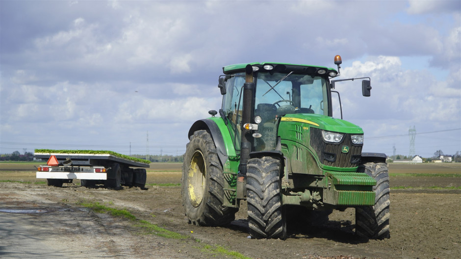 John Deere is one of the two most popular brands on the new machinery market and the most popular among machines used for up to 15 years, photo: K.Pawłowski