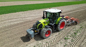 We are testing the Claas Arion 660 Cmatic tractor.  Will the tractor surprise us with something?
