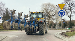 How to stay safe on the road? What is worth remembering?