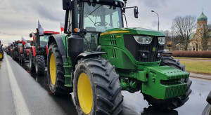 John Deere 6M with 275 HP?  Photos of the new John Deere 6M model range have been leaked