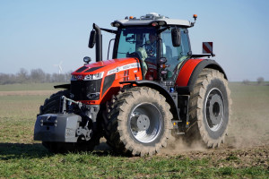 Massey Ferguson Next Edition. Pożegnalna edycja mocnych MF 8700S w dobrej cenie