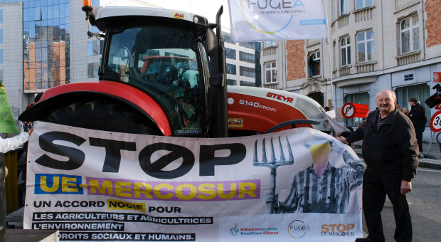 Dziś ważna decyzja. To kluczowy tydzień dla Mercosuru. Rolnicy protestują pod PE