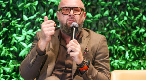 Niedźwiedzie ważniejsze od rolników? Jacek Zarzecki: „Na litość boską, znajdźcie te 25 mln zł na folie!”