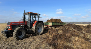 Czy obornik można wywozić na pole zimą?