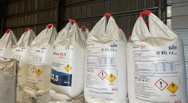 Grupa Azoty wraca do przyjmowania zamówień na nawozy azotowe, ale na "bieżących warunkach rynkowych"