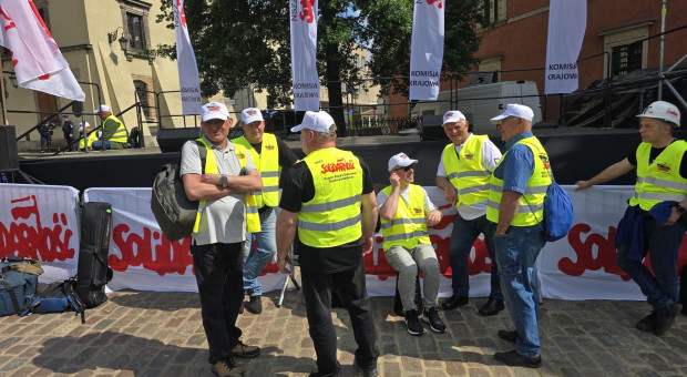 Protest rolników w Warszawie. Demonstranci przejdą pod Sejm