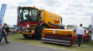 Moc 450 KM i silnik Scanii. Nowoczesny samobieżny wóz asenizacyjny na Zielonym Agro Show