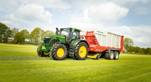 John Deere odświeża "sześć erki". Oto nowa odsłona modeli 6R o dużej i bardzo dużej ramie