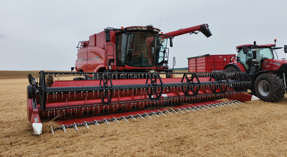 Nowy Axial-Flow 160 to maksymalnie 460 KM i prawie 11-metrowy heder. Nowe maszyny Case IH
