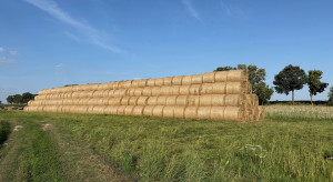 Przechowujesz słomę w stogu? Koniecznie pilnuj tych odległości