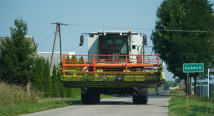 Przewożenie osób kombajnem. Kiedy można, a kiedy przepisy tego zabraniają?