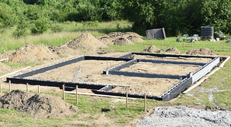 Nowe plany ogólne blokują wuzetki na terenach wiejskich – setki właścicieli w kryzysie budowlanym