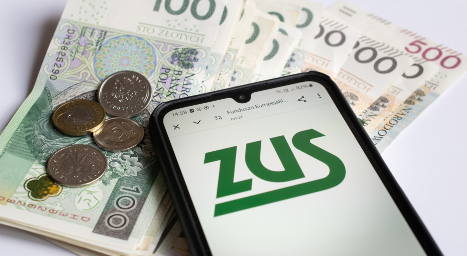 ZUS ponownie ostrzega przed płatnymi pośrednikami przy ubieganiu się o świadczenie wspierające