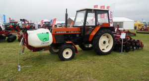 Stary Ursus i nowe maszyny. Tak zestawiono Ursusa C-362 na Agro Show