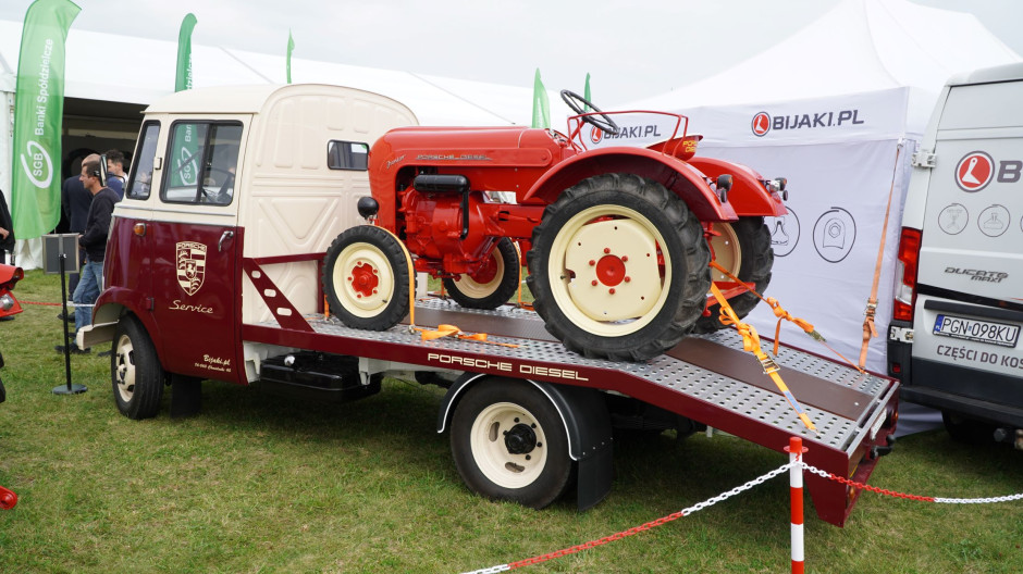 Porsche-Diesel Junior na lawecie Mercedes L319 Fot. Kamil Pawłowski / PTWP