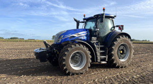 435 KM w mniejszym ciągniku. New Holland T7 XD rzuca wyzwanie T8