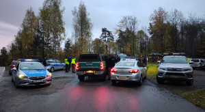 Naloty na grzybiarzy z zagranicy. 50 policjantów weszło do akcji